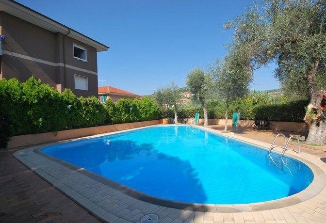 Casa Vacanze Orchidea Apartman Diano Marina Kültér fotó